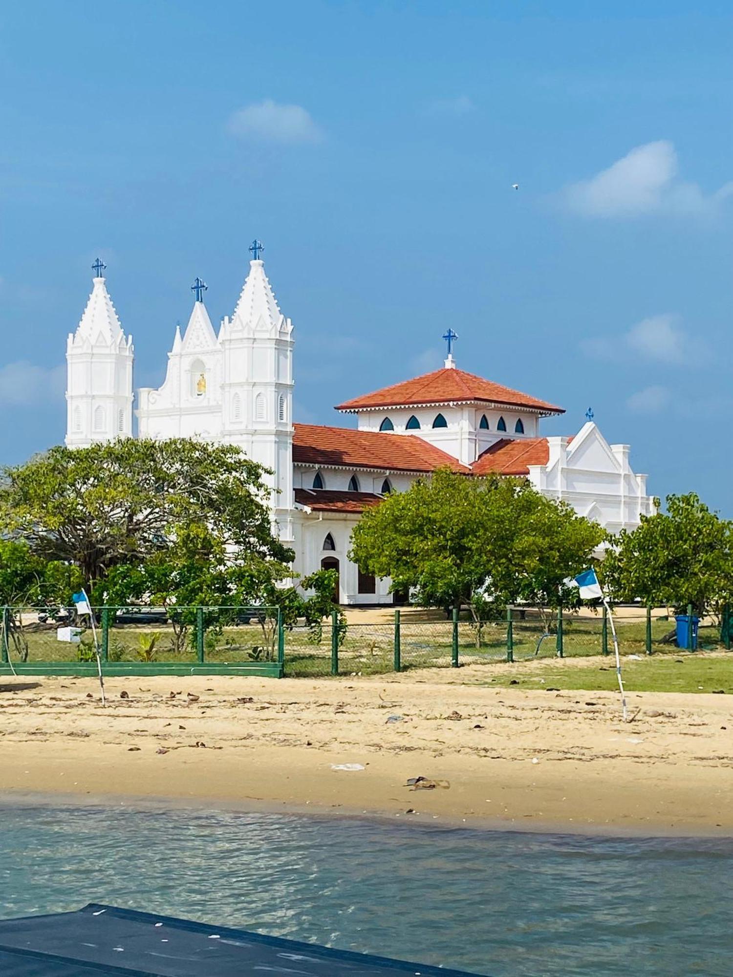 Villa Sethawadi Hotel And Kitesurf Centre 卡尔皮蒂耶 外观 照片